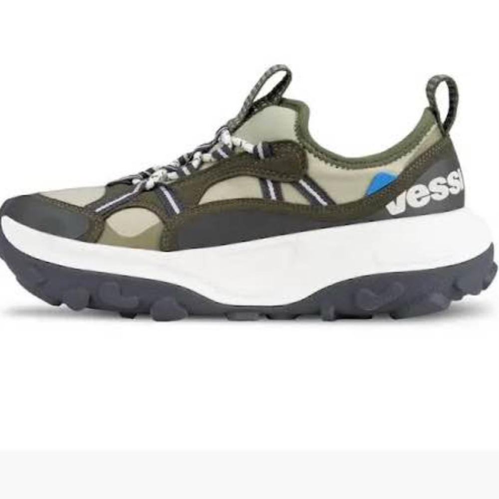Vessi Motu Waterproof Sneakers Men’s Size 11